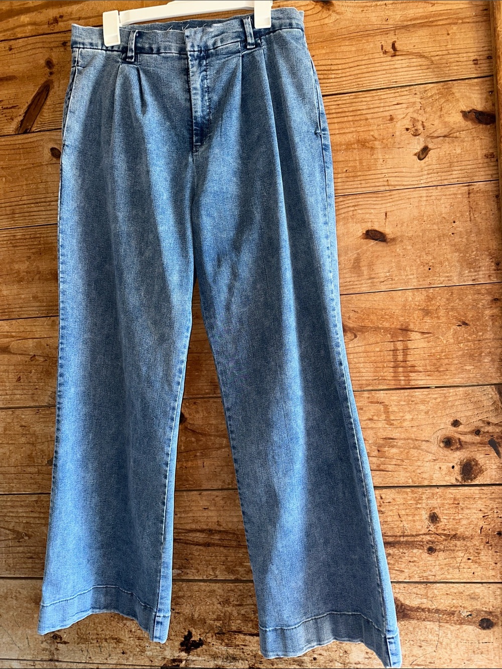 Gloria Vanderbilt Around Slimming Effect Wide-Leg Pleated Front Jeans